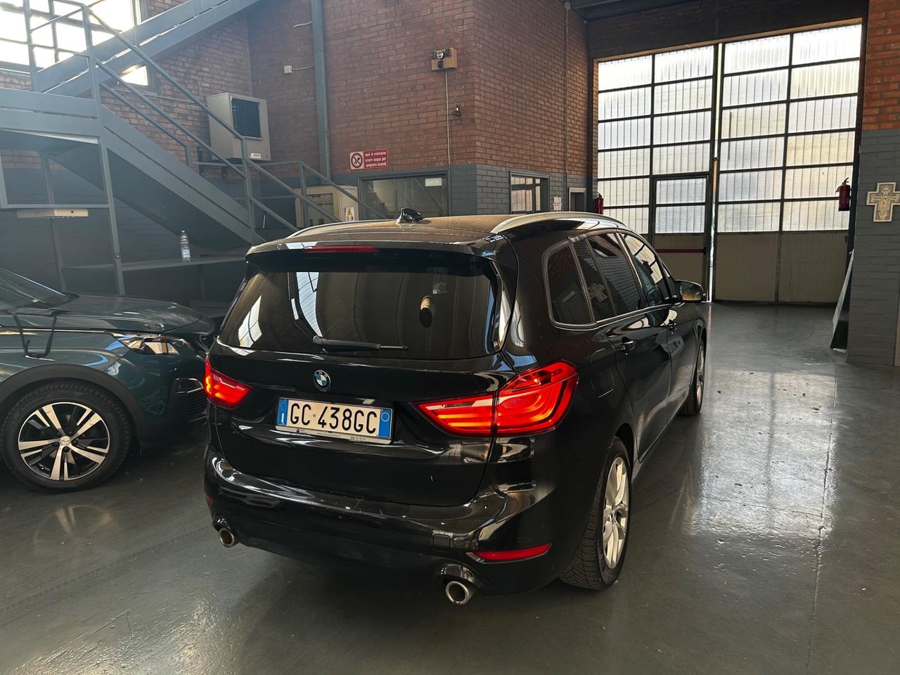 Bmw 218 gran tourer 7postiosti auto Full LED