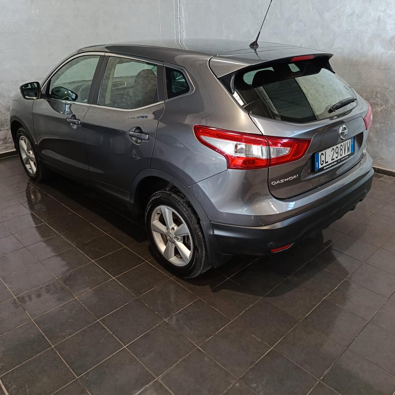 Nissan Qashqai 1.2 BENZINA AUTOMATICA NEOPATENTATI