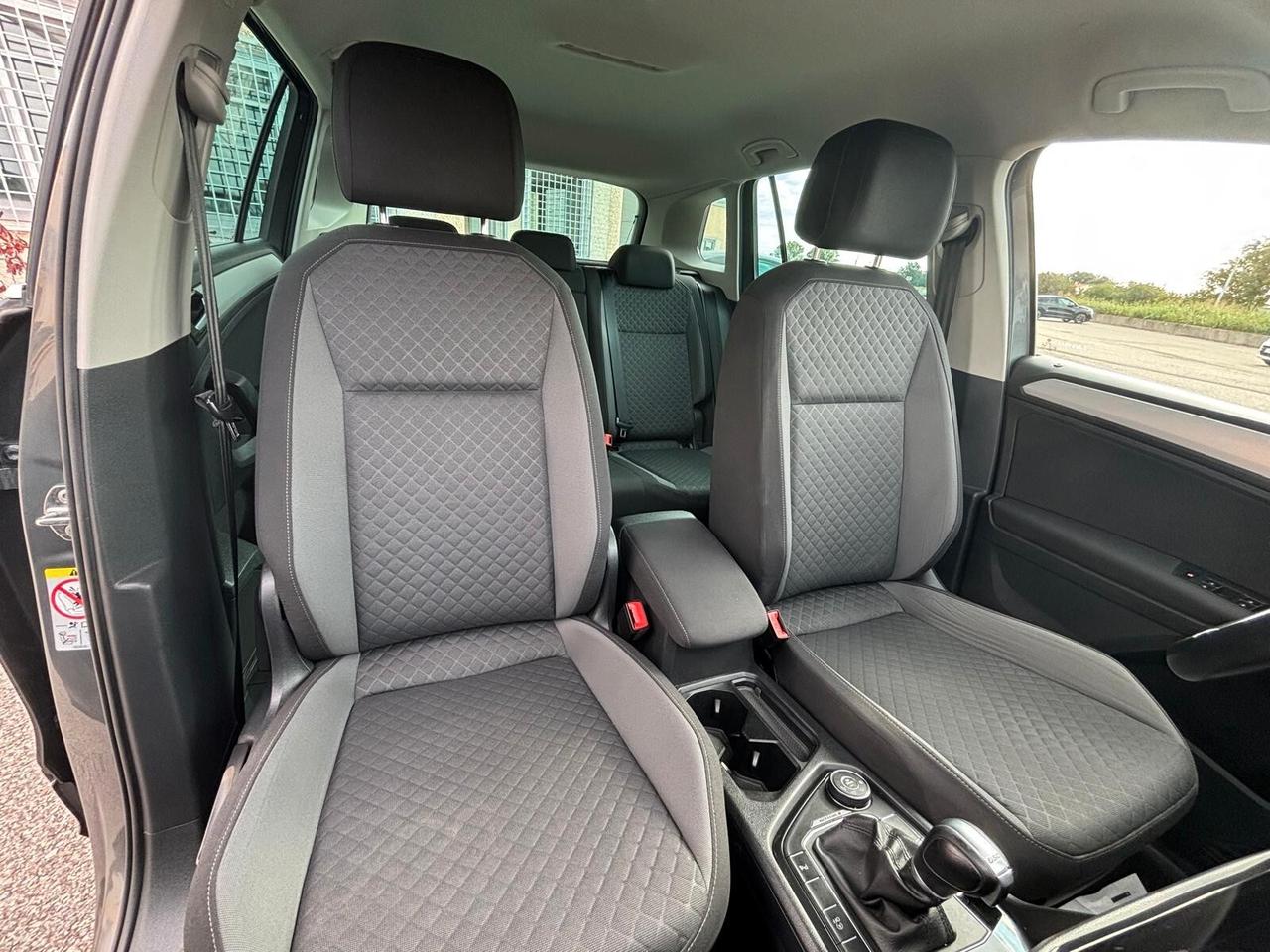 Volkswagen Tiguan 2.0 TDI SCR DSG 4MOTION Business BMT
