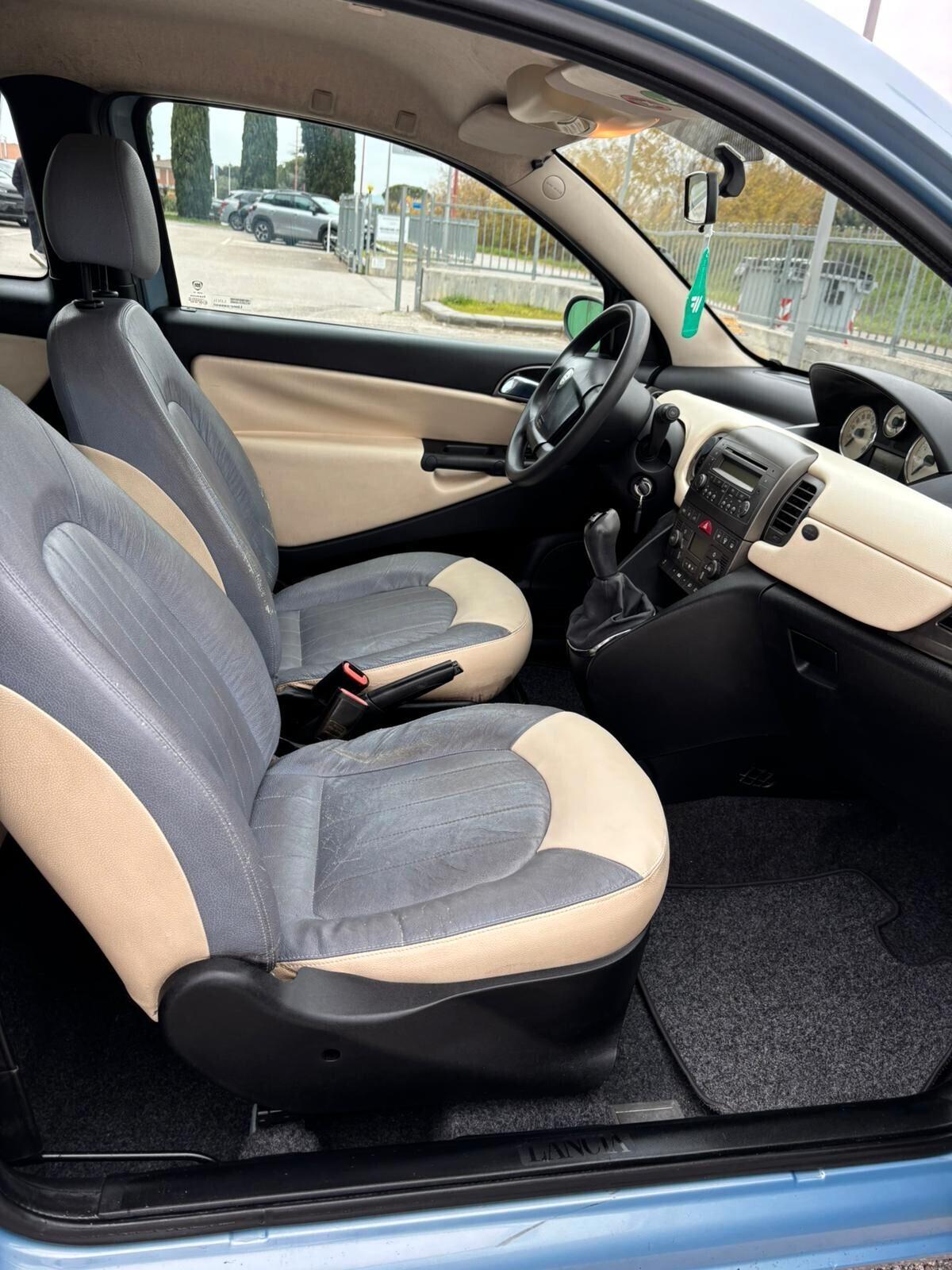 Lancia Ypsilon 1.3 Multijet 16V Argento