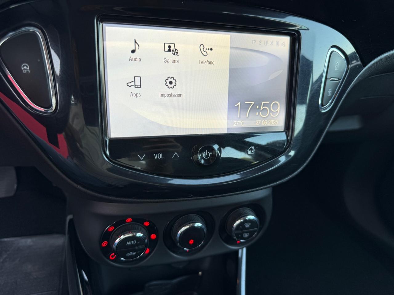 Opel Adam Rocks 1.2 70 CV