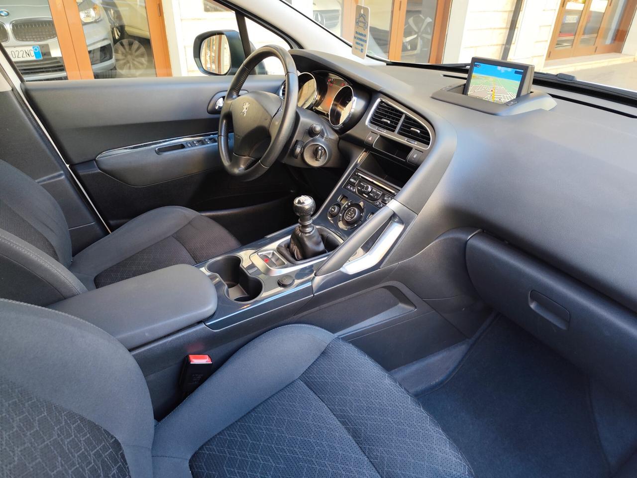 Peugeot 3008 1.6 HDi 115CV NAVI PERFETTA
