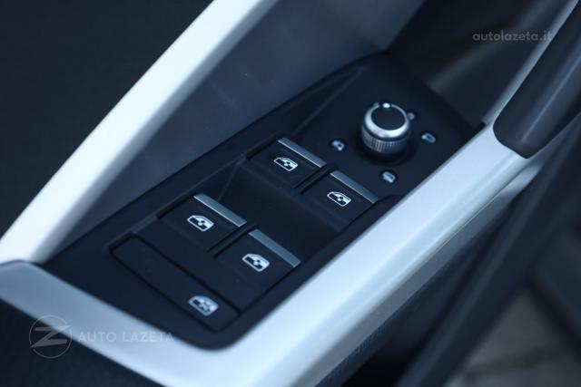 AUDI Q3 40 TDI quattro S tronic Advanced