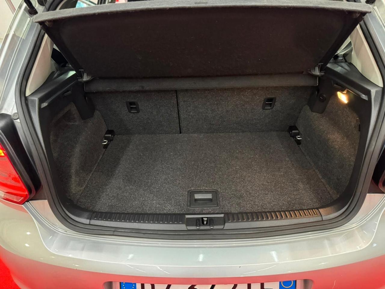 VOLKSWAGEN POLO NEOPATENTATI