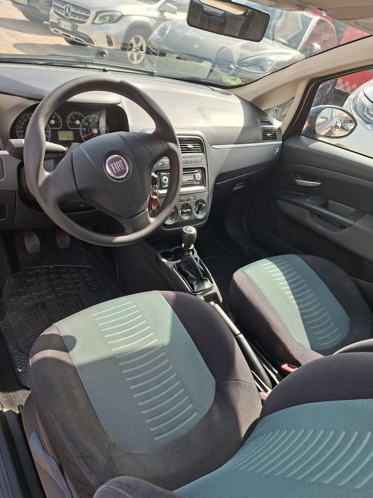 Fiat Grande Punto fire