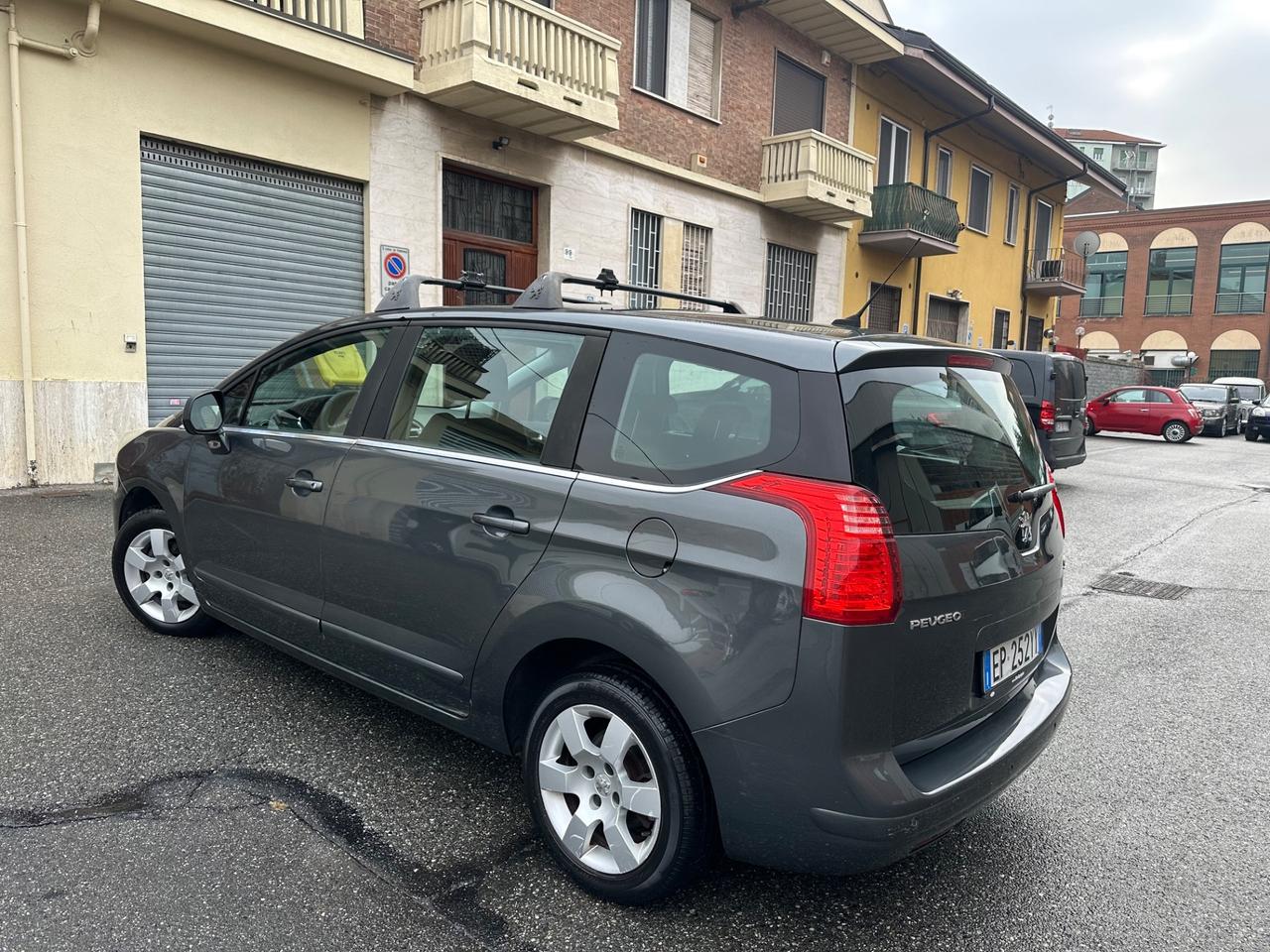 Peugeot 5008 1.6 HDi 115CV 7 posti euro 5