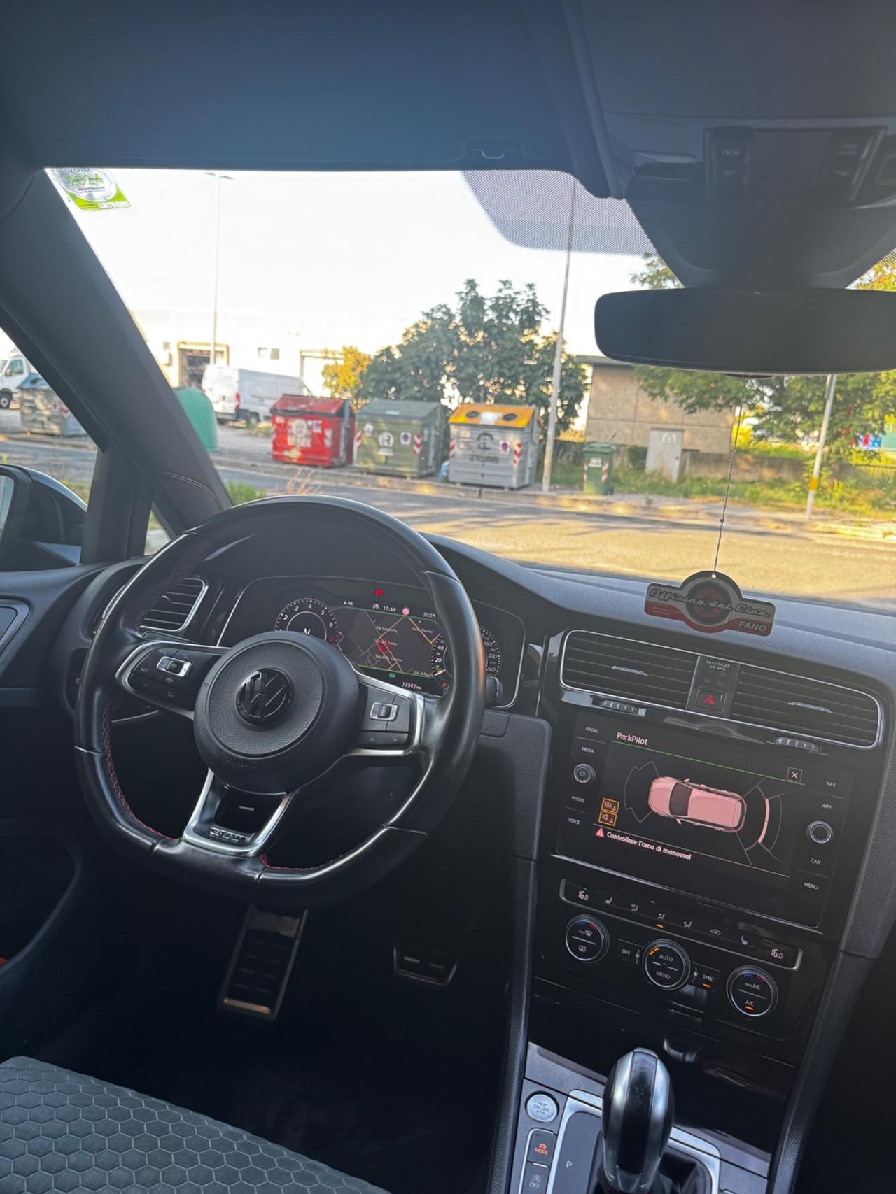 Volkswagen Golf GTI Performance 2.0 245 CV TSI DSG 5p. BMT