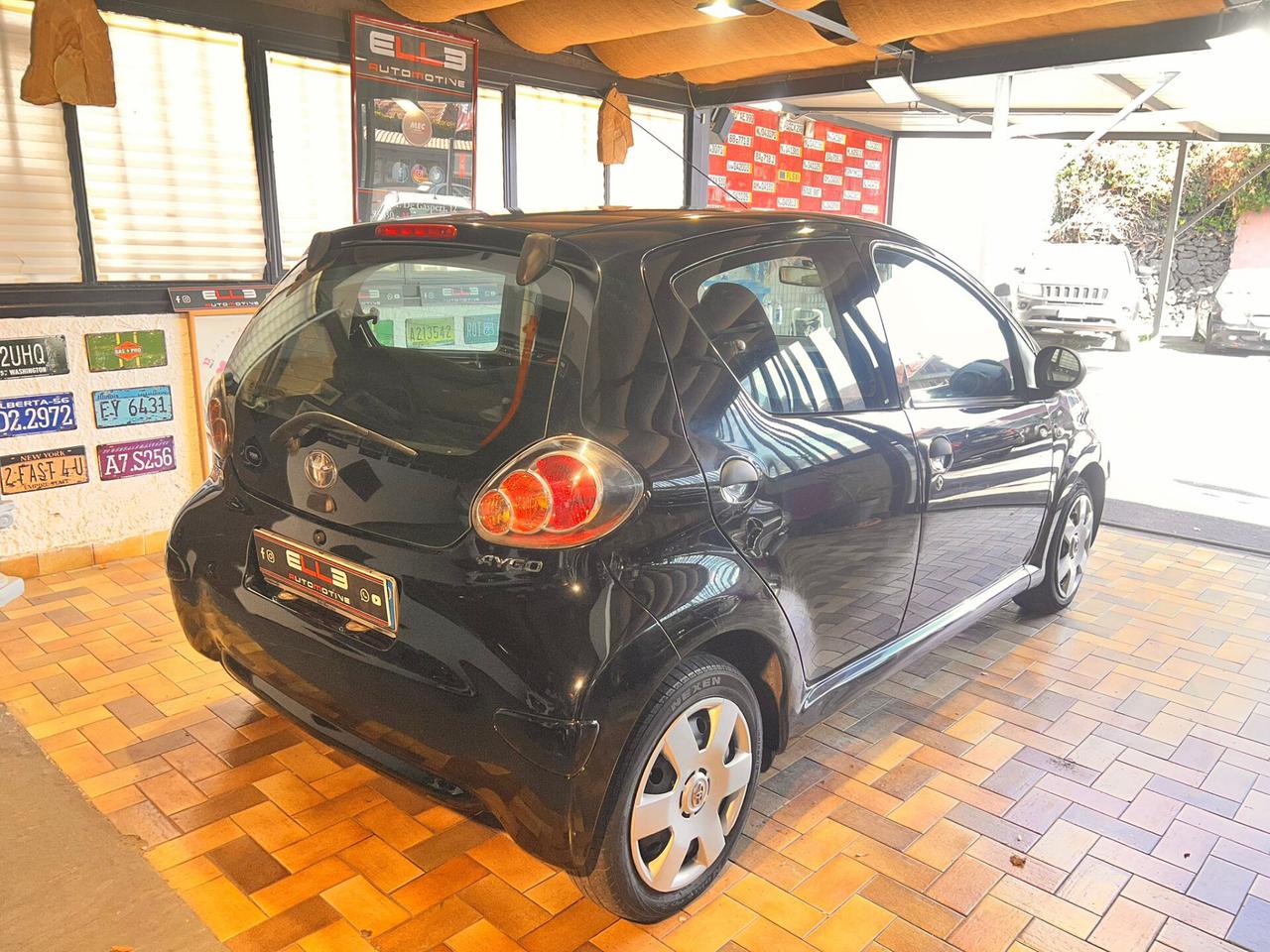 Toyota Aygo 1.0 5 porte NEOPATENTAO