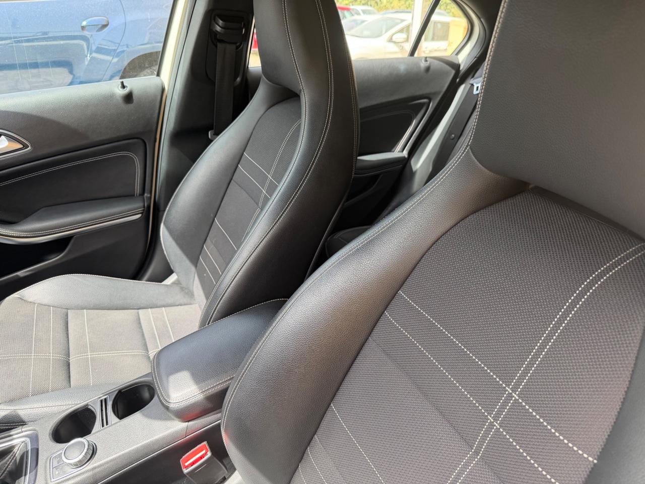 Mercedes-benz A 180 CDI Dark Night Edition