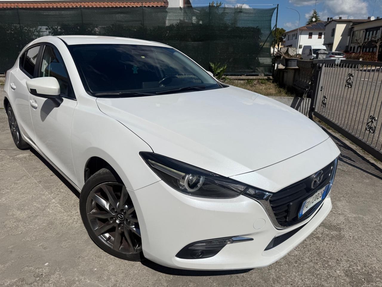 Mazda 3 1.5 Skyactiv-Diesel Euro 6B 11/2017 FULL
