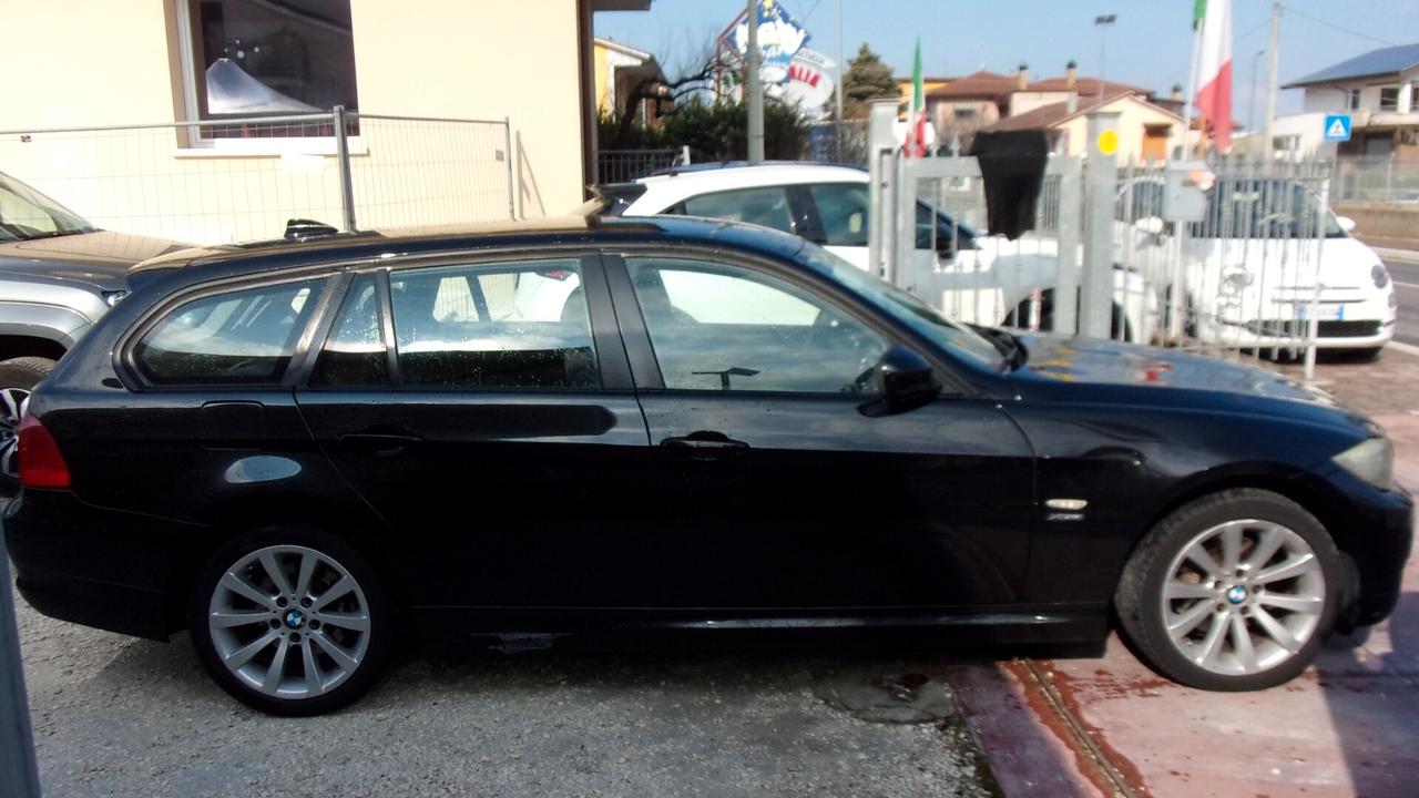 Bmw 320 320d cat xDrive Touring Attiva