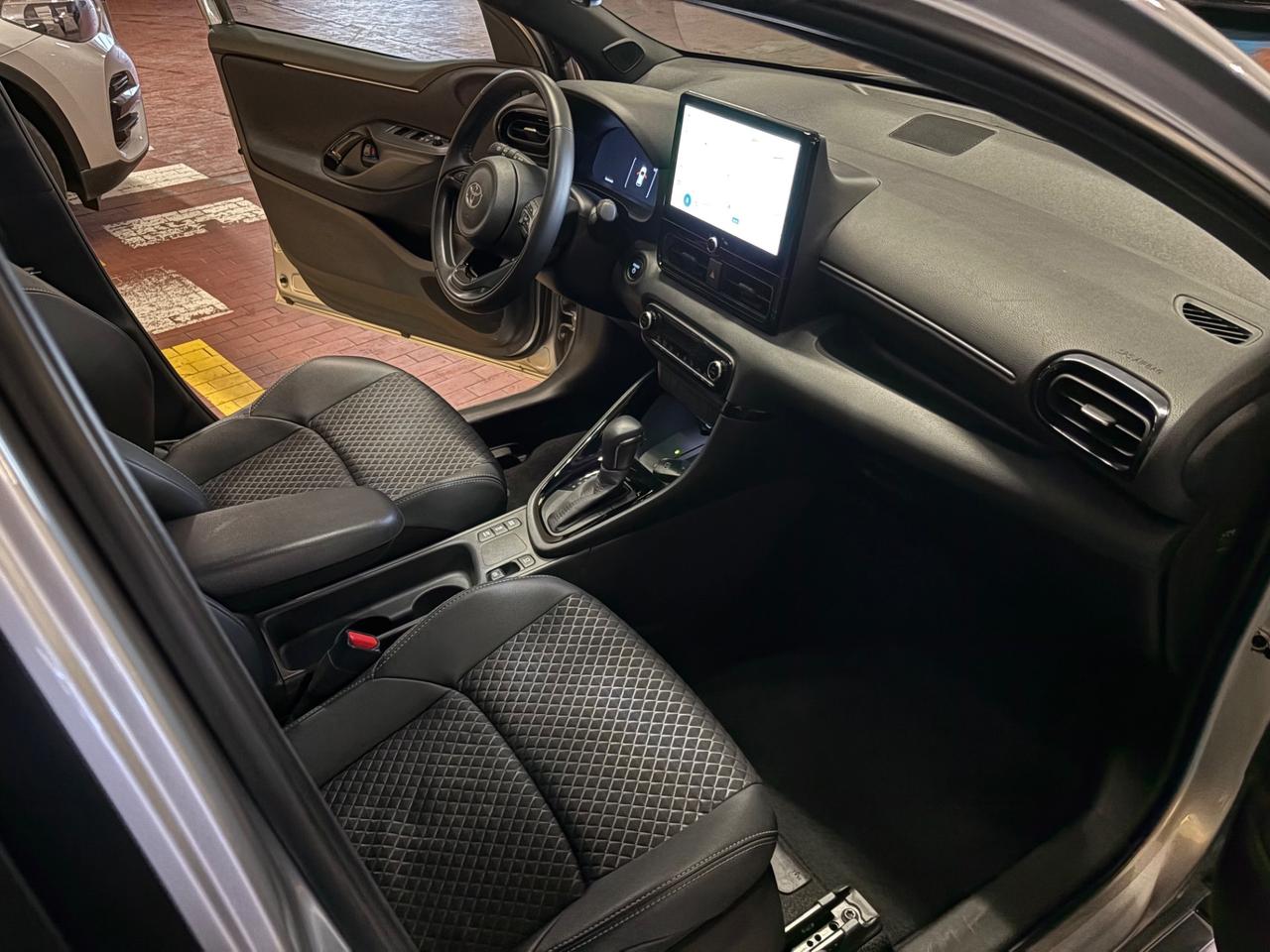 Toyota Yaris 1.5 130 Hybrid 5 porte Lounge