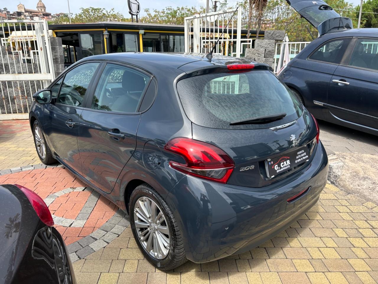 Peugeot 208 PureTech 82 5 porte Allure