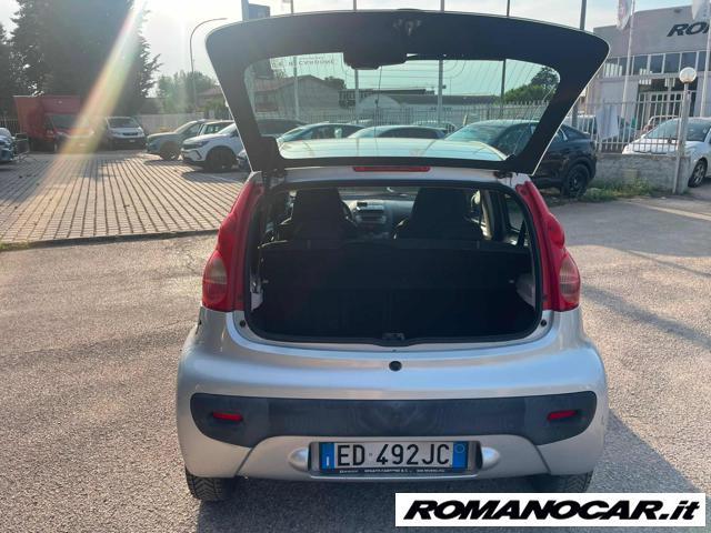 PEUGEOT 107 1.0 68CV 5p. Sweet Years 2Tronic