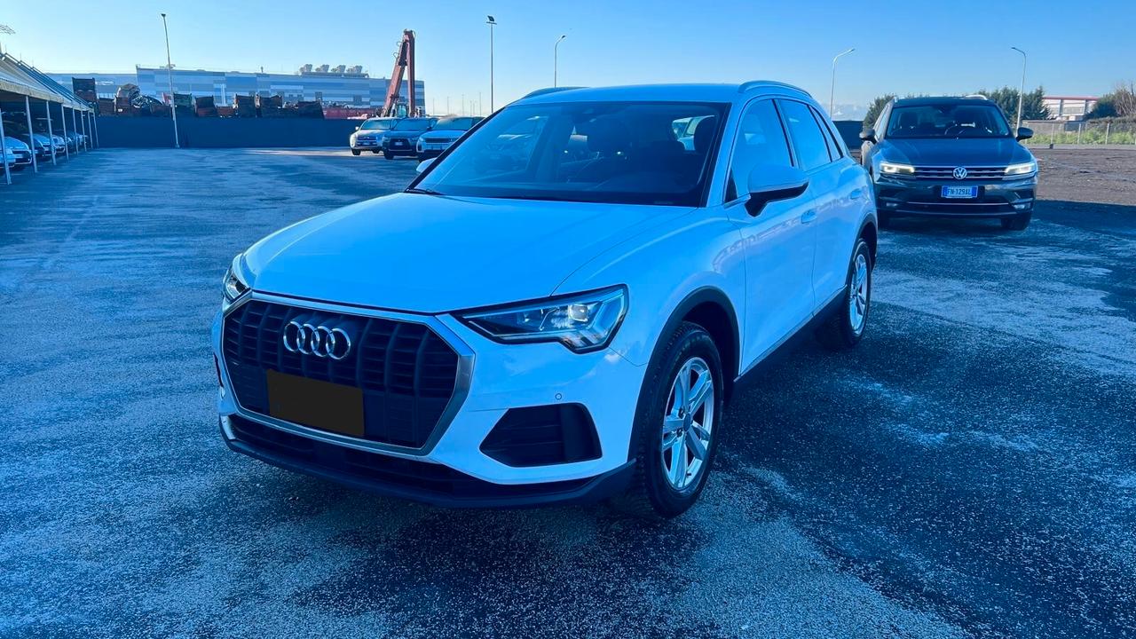 Audi Q3 2.0 TDI 150 CV S tronic Business