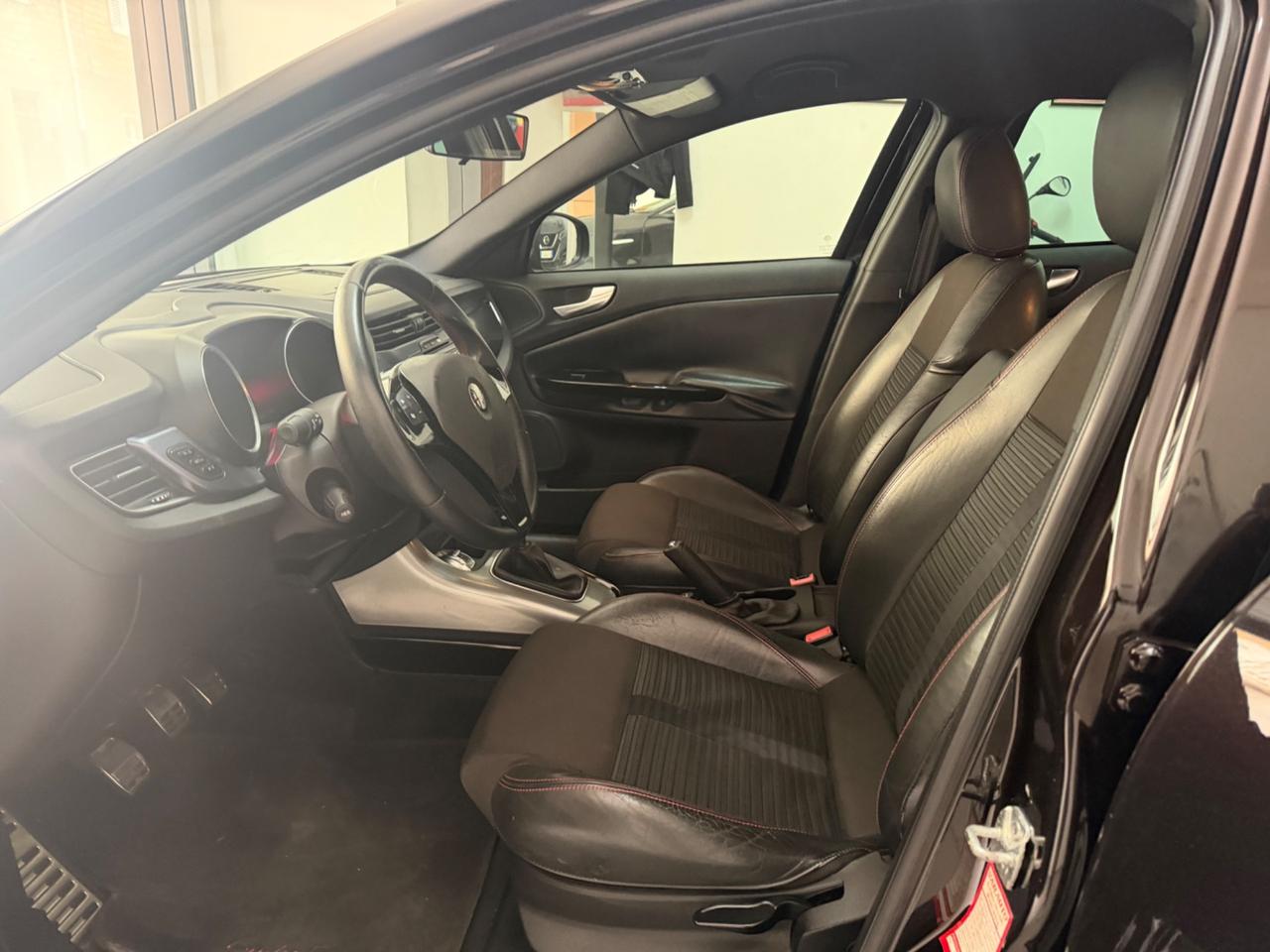 Alfa Romeo Giulietta 2.0 JTDm-2 140 CV Exclusive