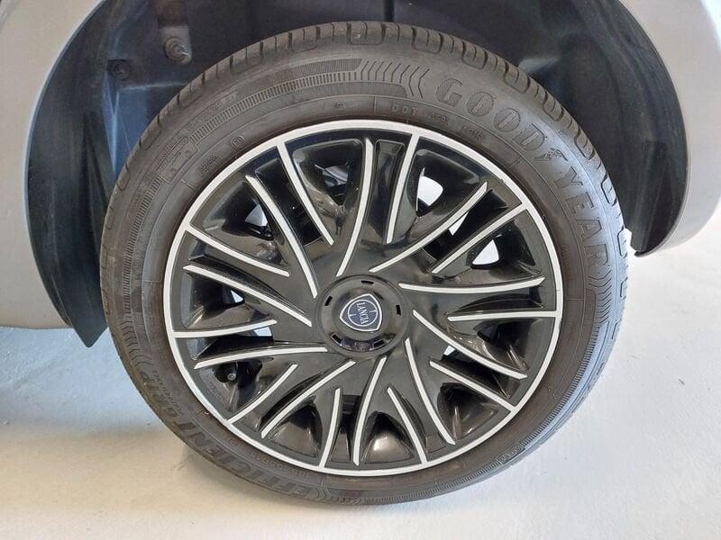 Lancia Ypsilon Ypsilon 1.0 FireFly 5 porte S&S Hybrid Ecochic Gold