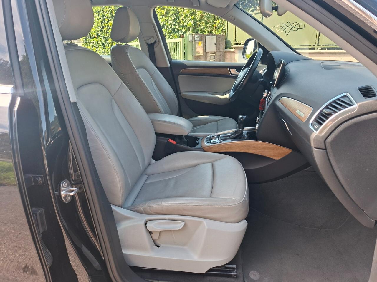 AUDI Q5 3.0 TDI QUATTRO / CAMBIO AUTOMATICO