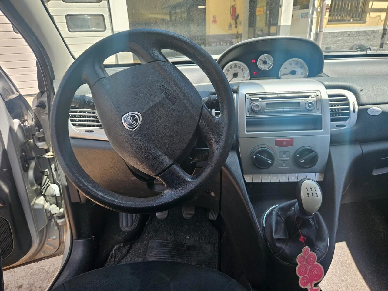 Lancia Ypsilon 1.2 Oro