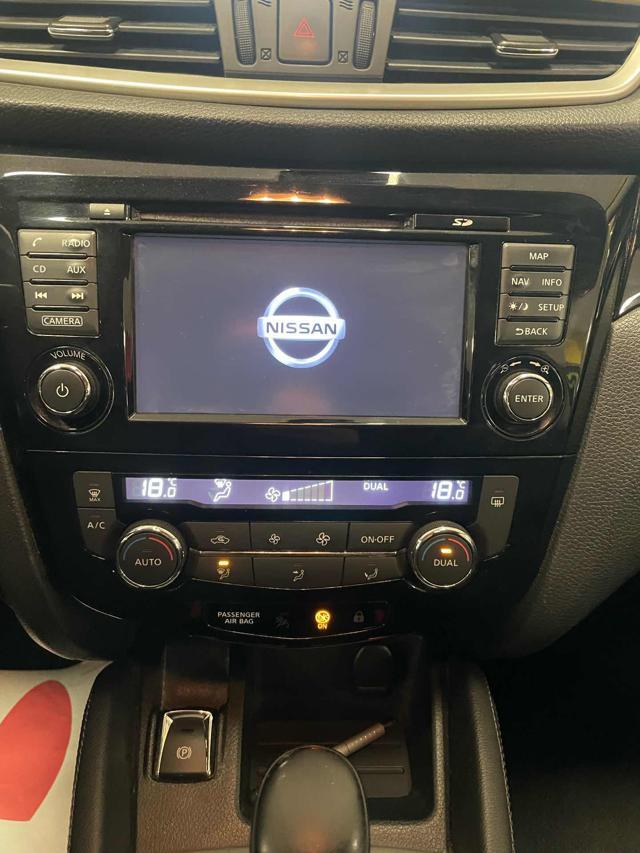 NISSAN Qashqai 1.6 dCi 2WD N-Connecta*LED/NAVI/AUTOMATICA*