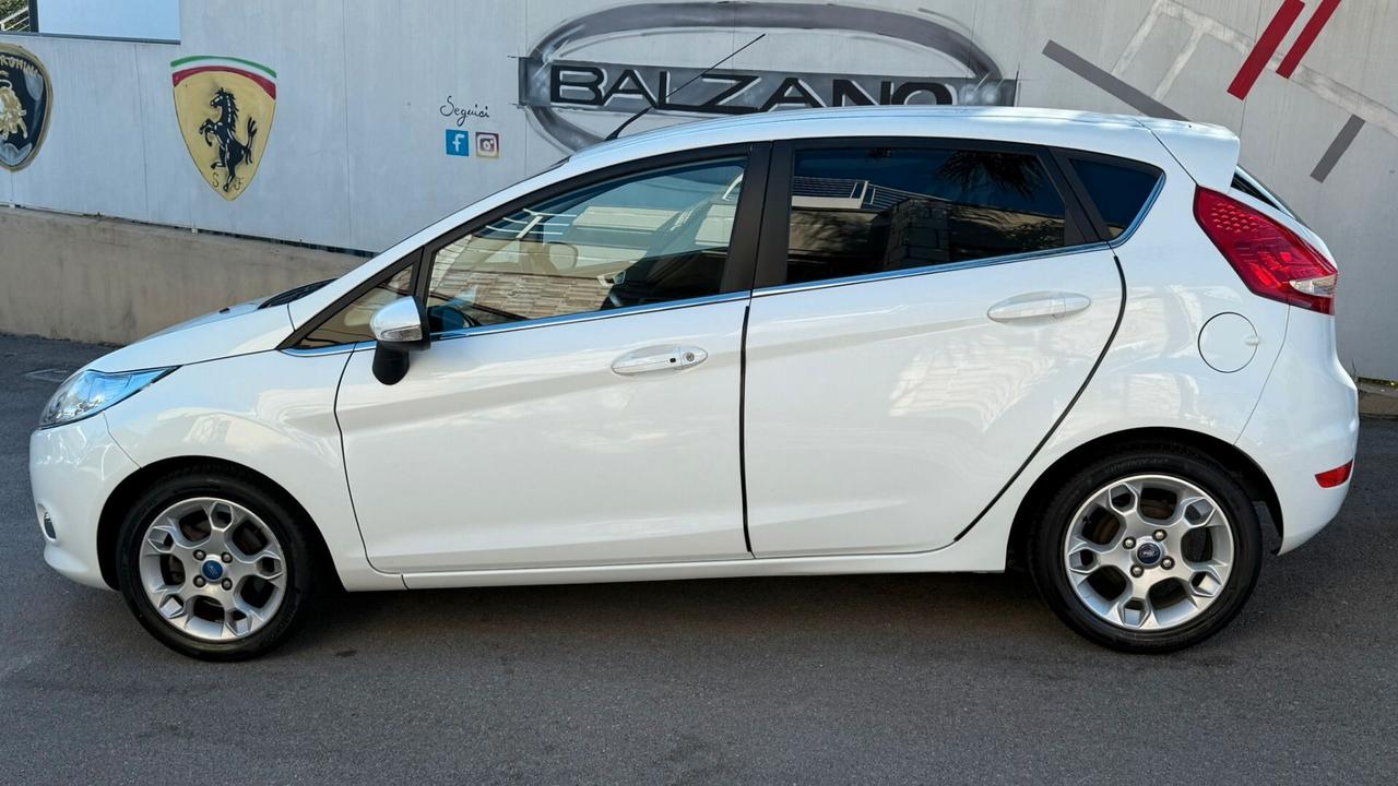 FORD FIESTA 1.4 TITANIUM 5 PORTE GPL 2012