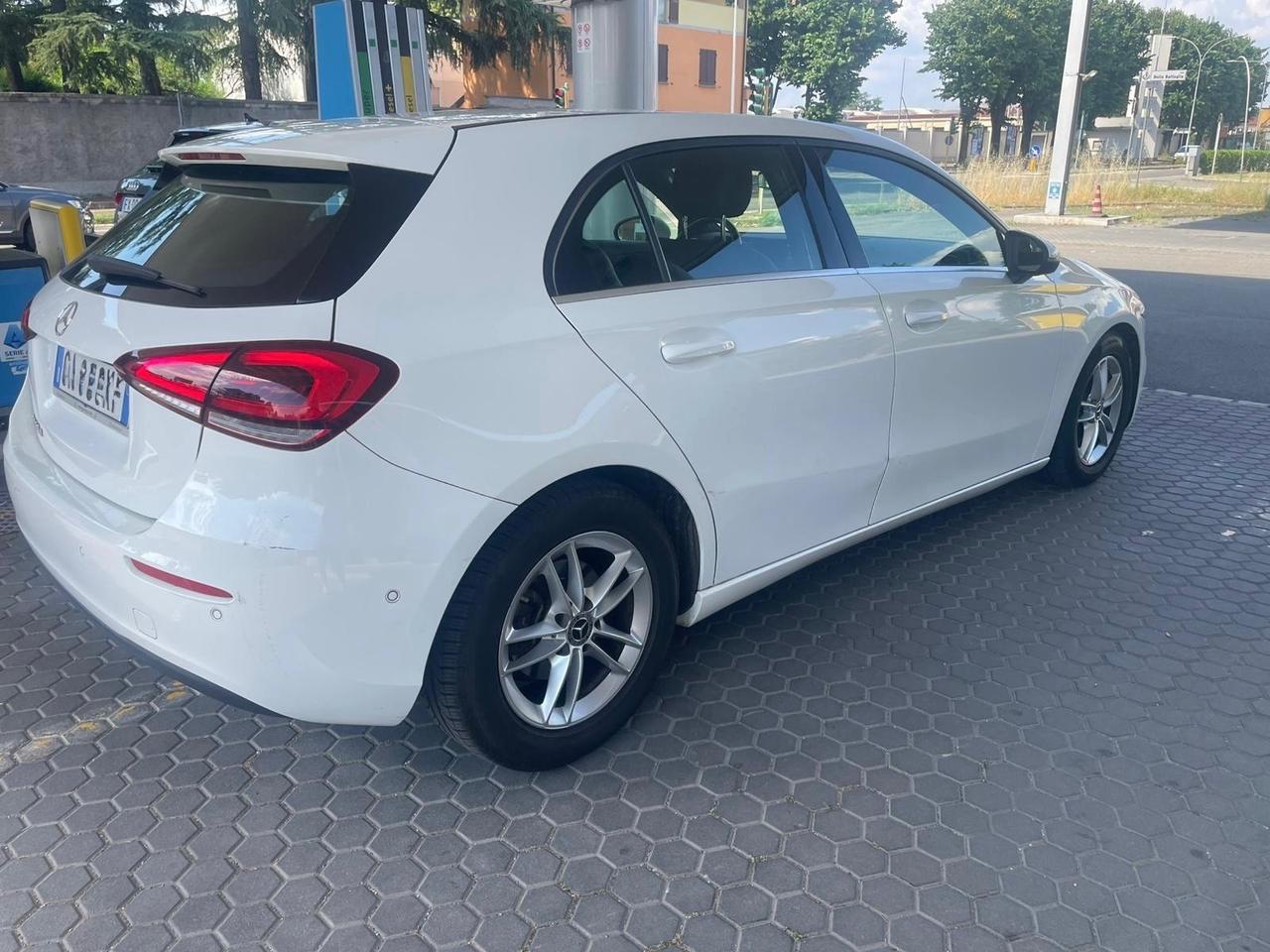 Mercedes-benz A 160 d Premium