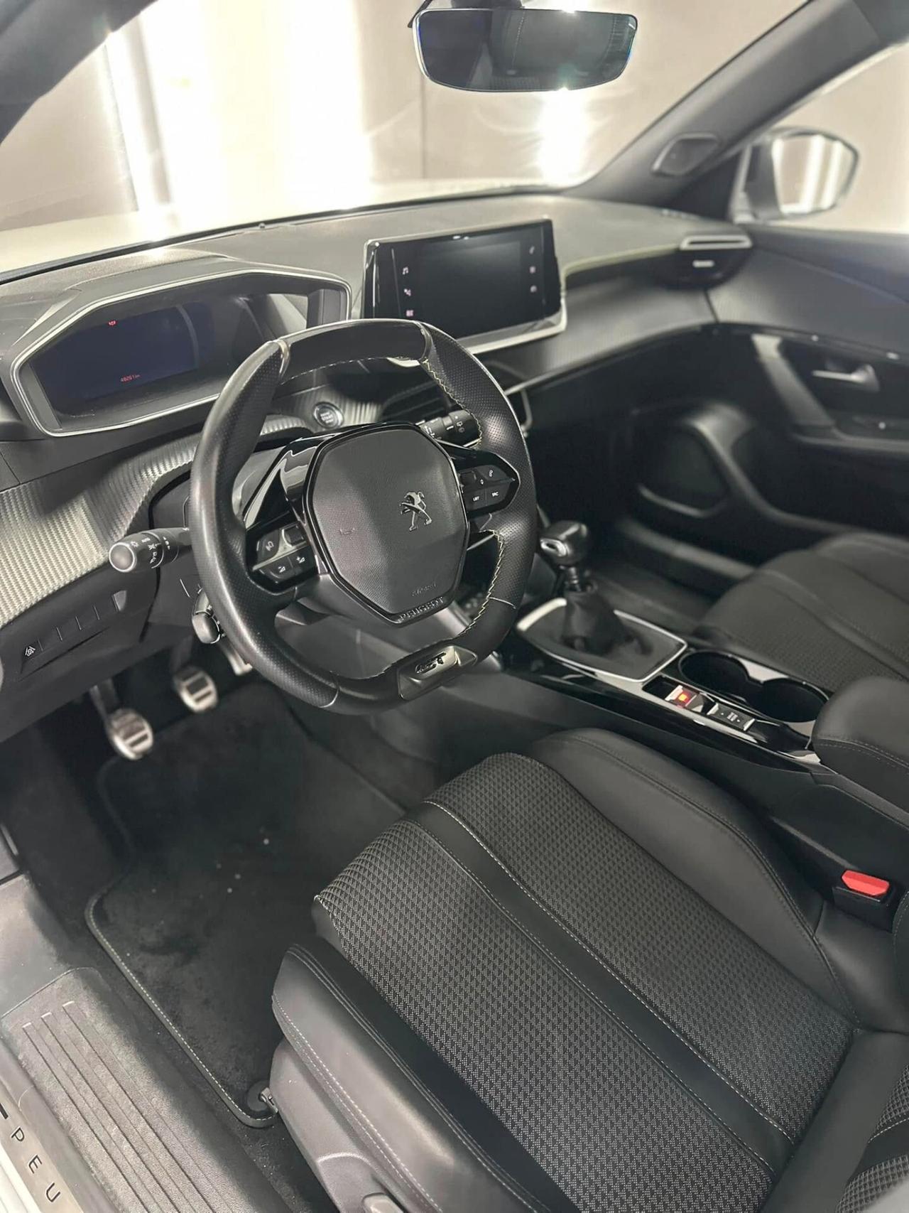 Peugeot 2008 PureTech 130 S&S EAT8 GT Pack