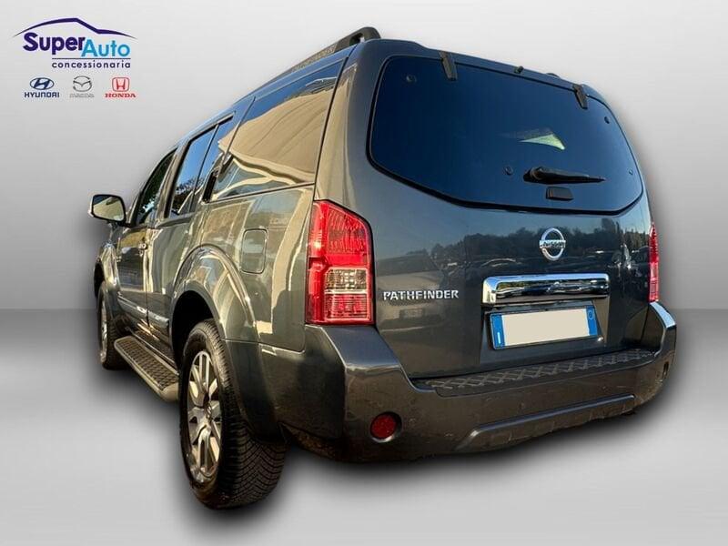 Nissan Pathfinder Pathfinder 3.0 dCi LE V6