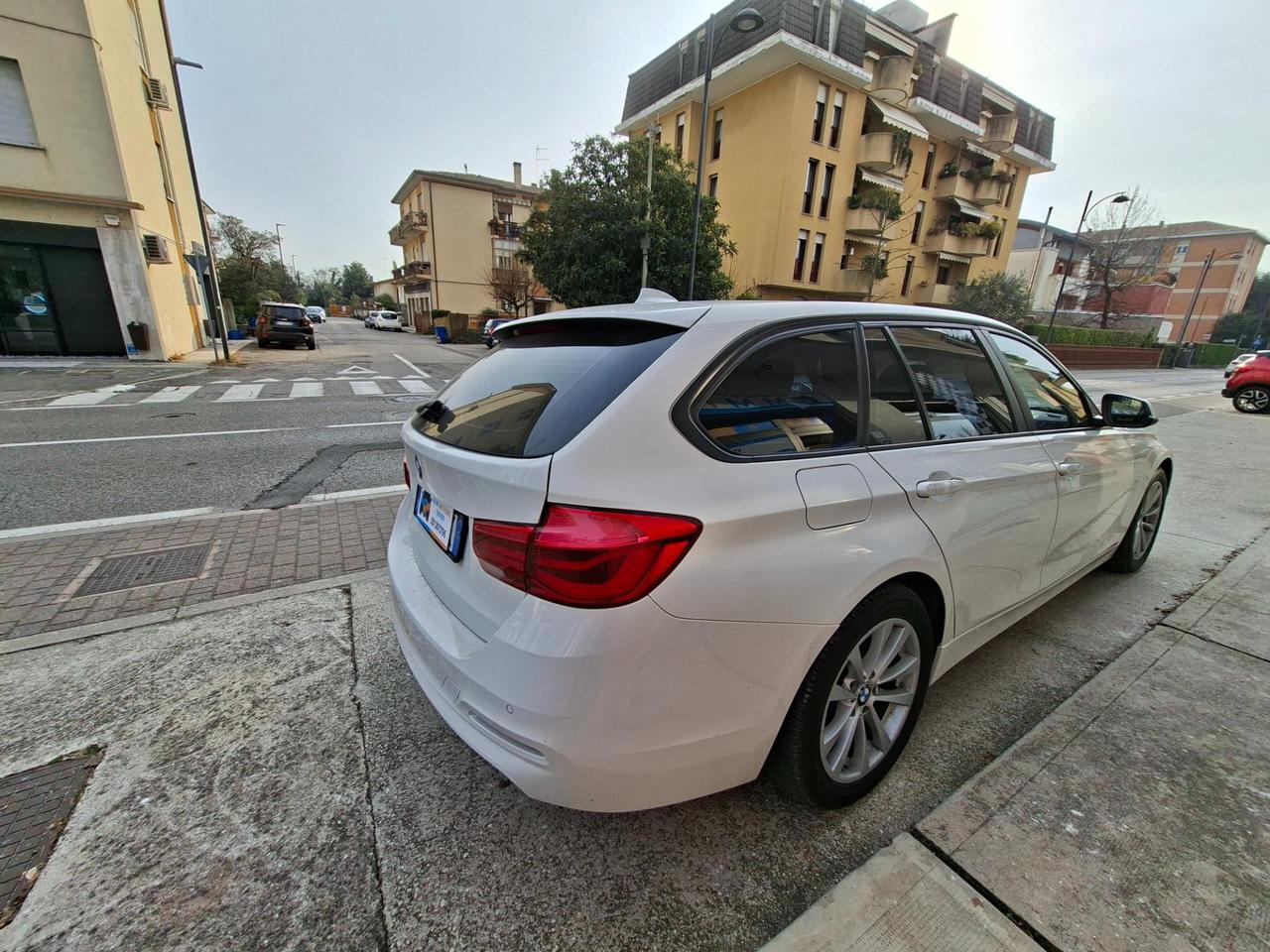 BMW Serie 3 Touring 320d Touring Business Advantage auto