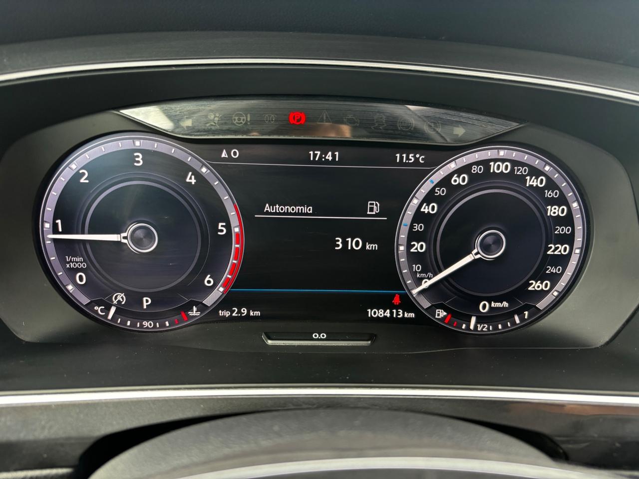 Volkswagen Tiguan 2.0 TDI SCR DSG Executive BlueMotion Technology - 2016