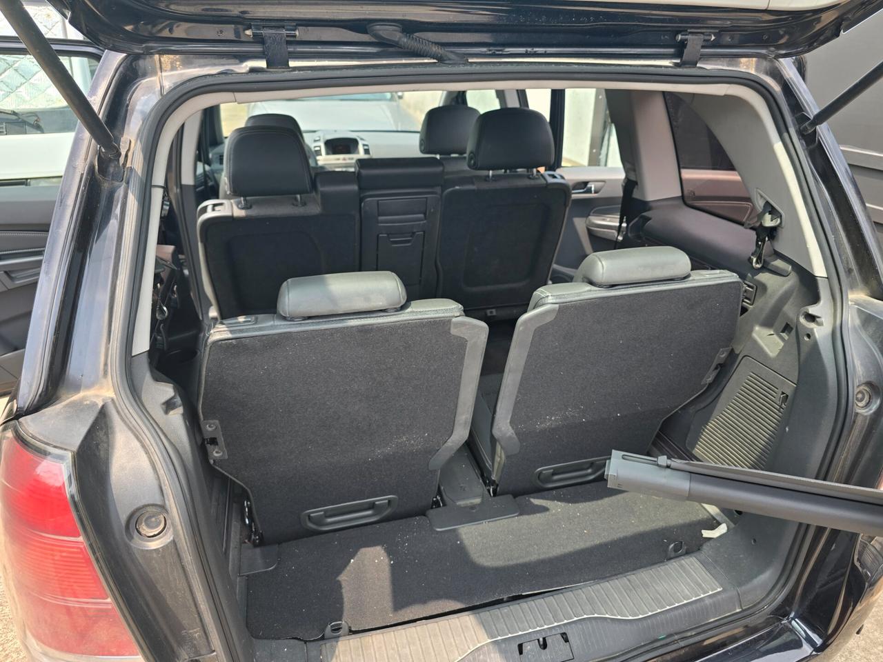 OPEL ZAFIRA 1.9 CDTI 7 POSTI"OK PER NEOPATENTATI"