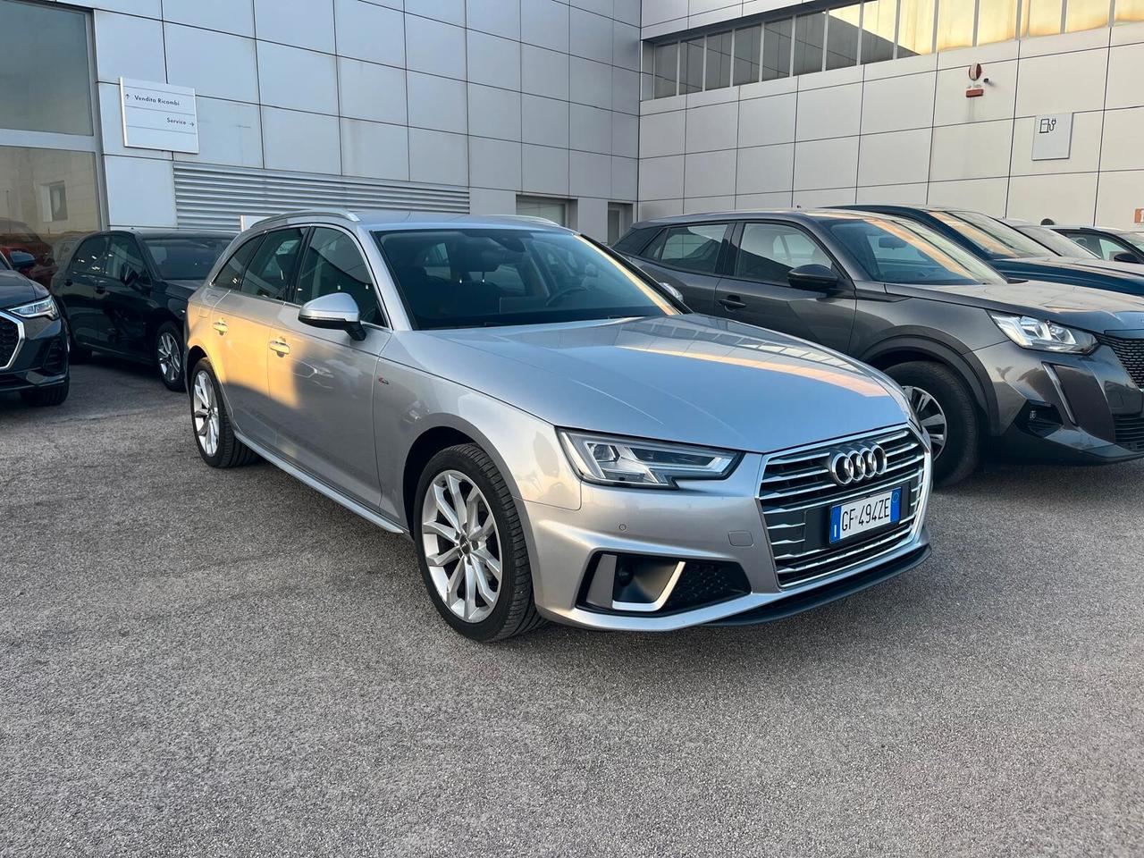 Audi A4 Avant 35 TDI S tronic S line edition