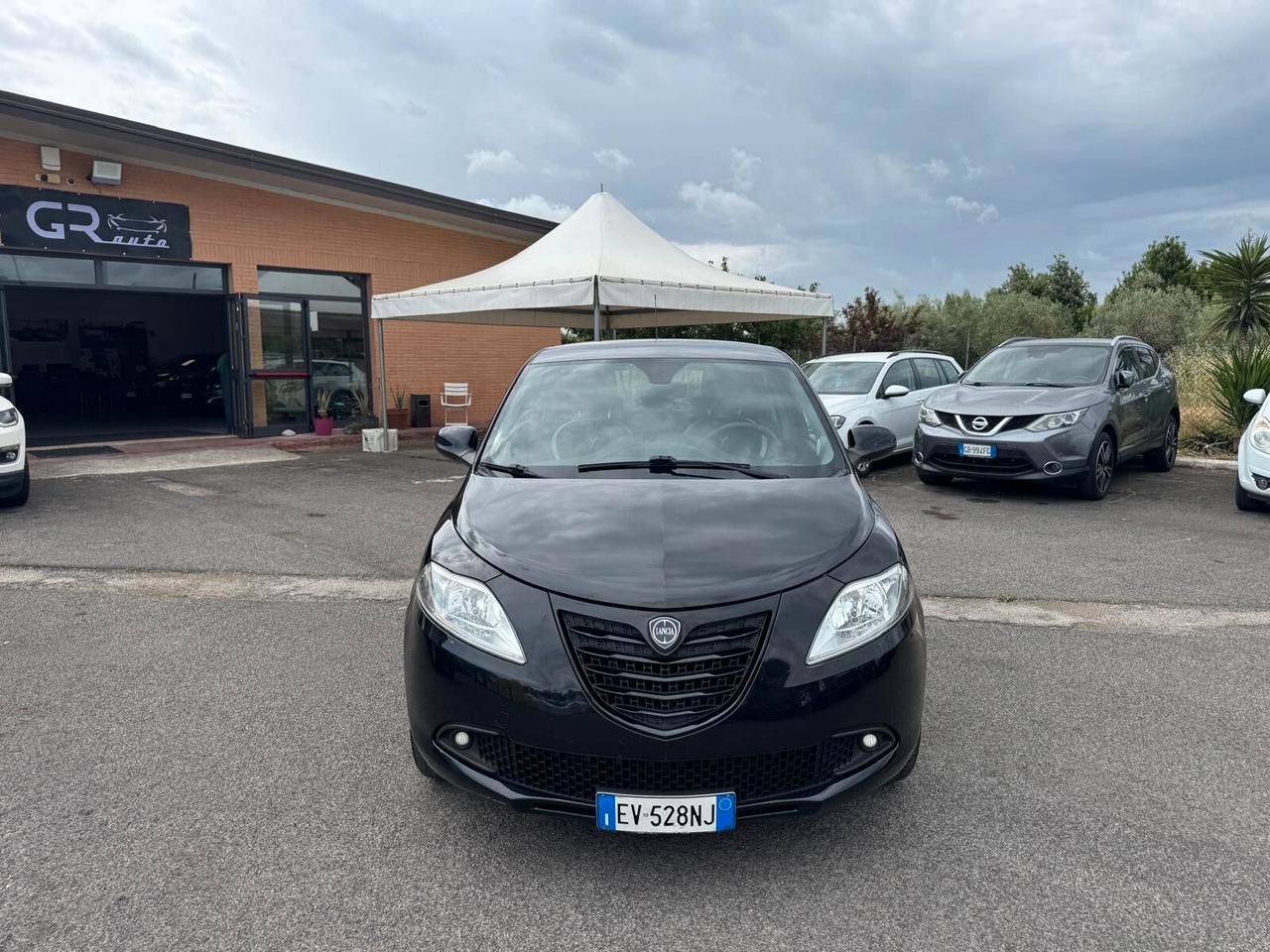 Lancia Ypsilon 1. 2 BENZINA 69CV 2014