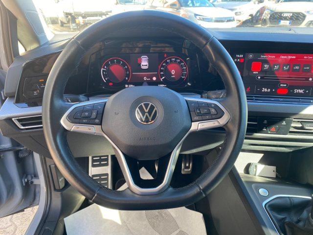 VOLKSWAGEN Golf 8 1.0 Active *Sedili riscaldati*Navi*Lega