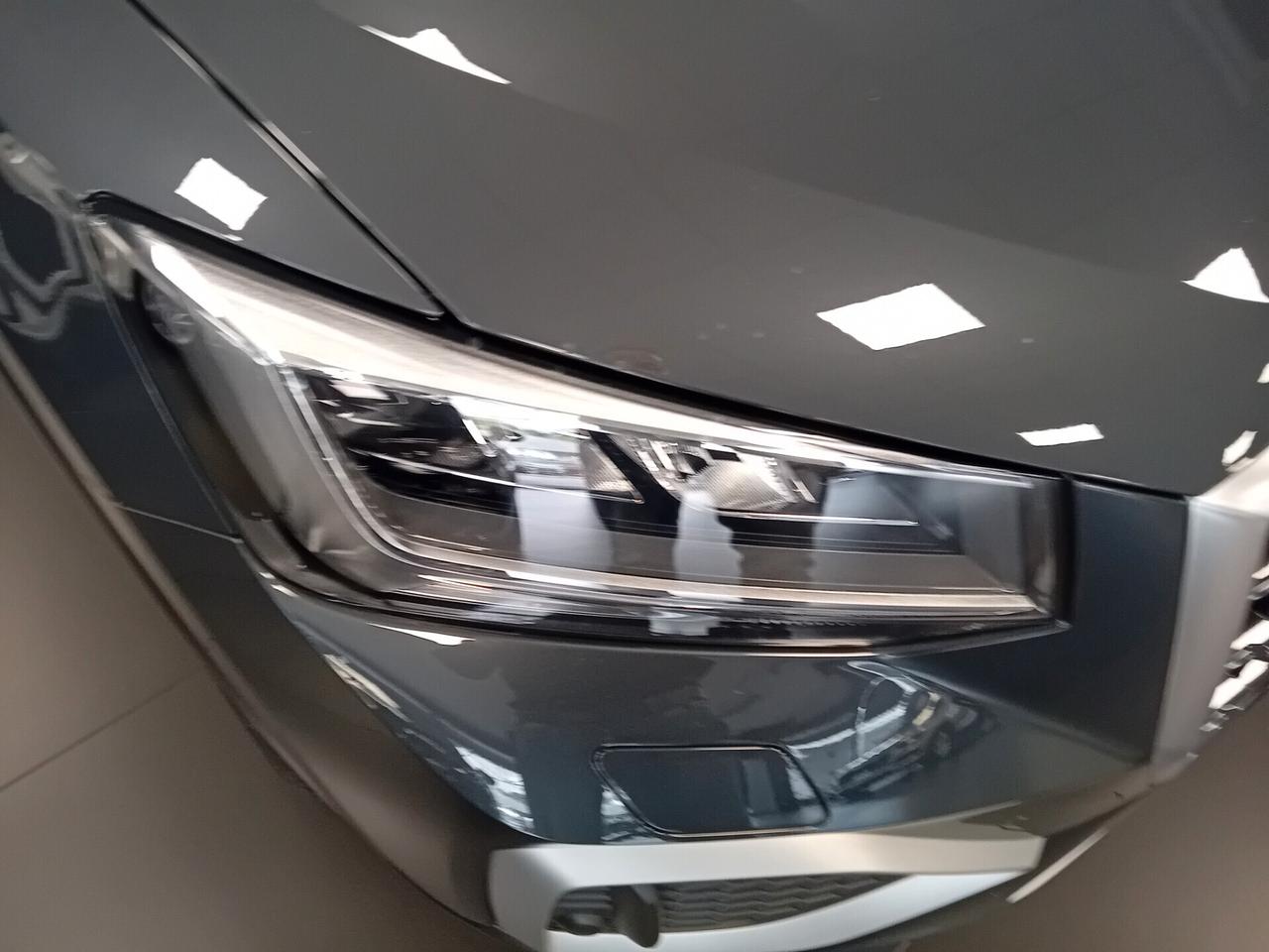 Audi Q2 30 TFSI Business Advanced Prestige