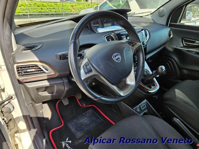 LANCIA Ypsilon 1.2 69 CV 5 porte GPL Ecochic Gold