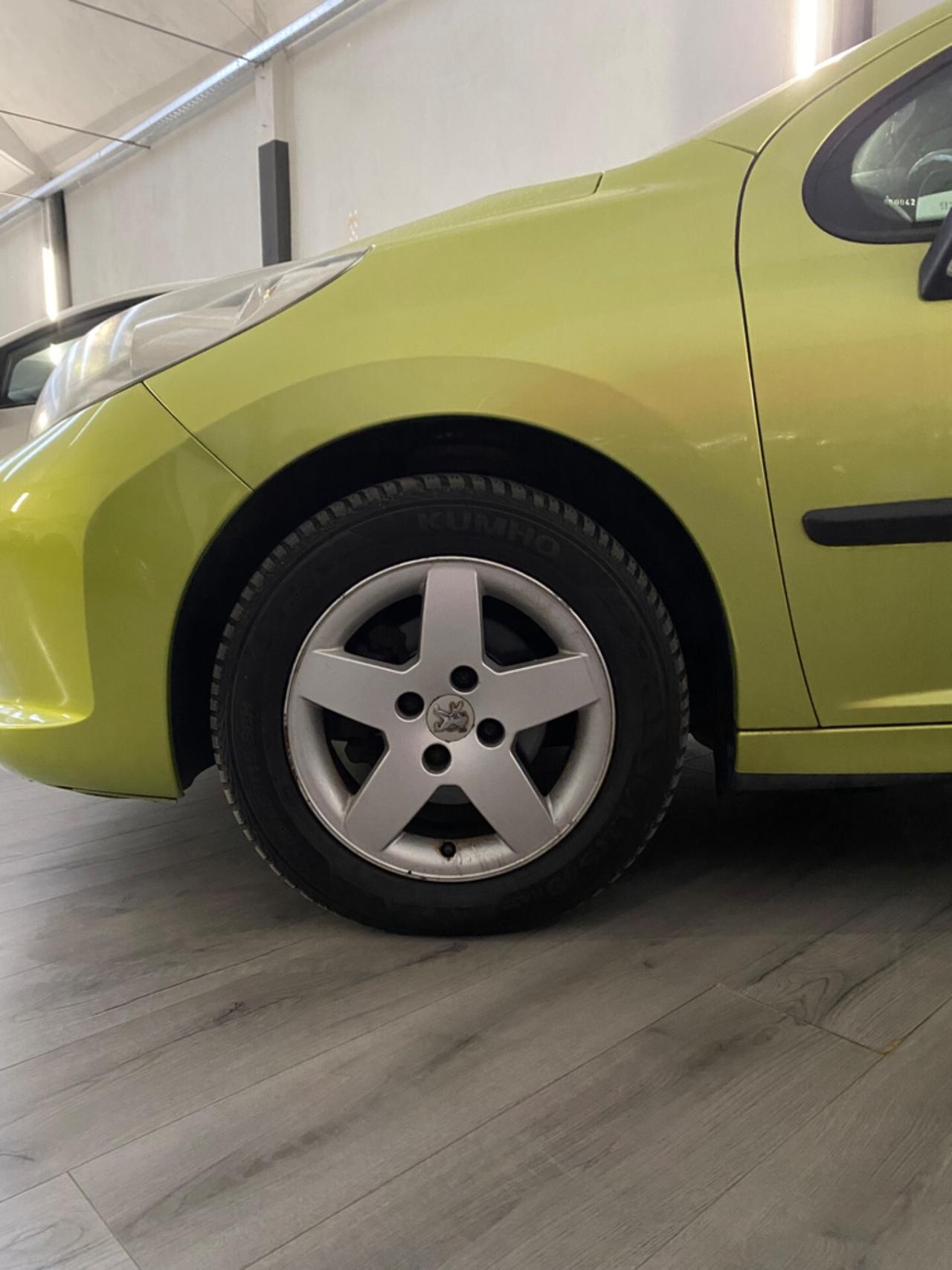 Peugeot 207 1.4 88CV 3p. XS