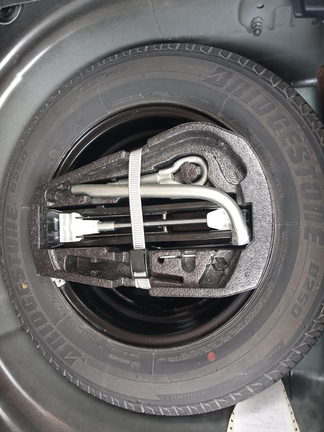 Volkswagen Polo SENZA BS PAGA