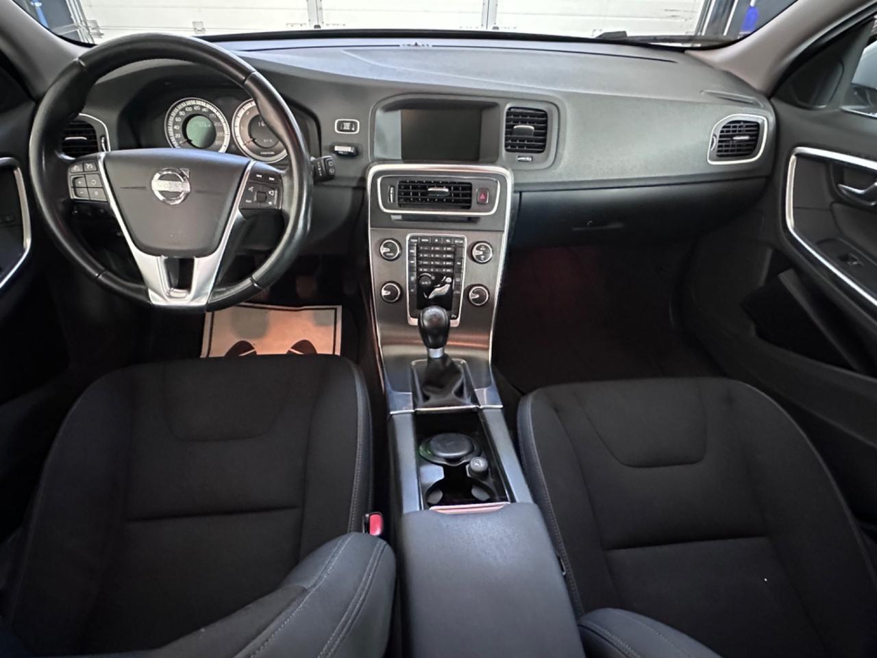 Volvo V60 D4 Momentum