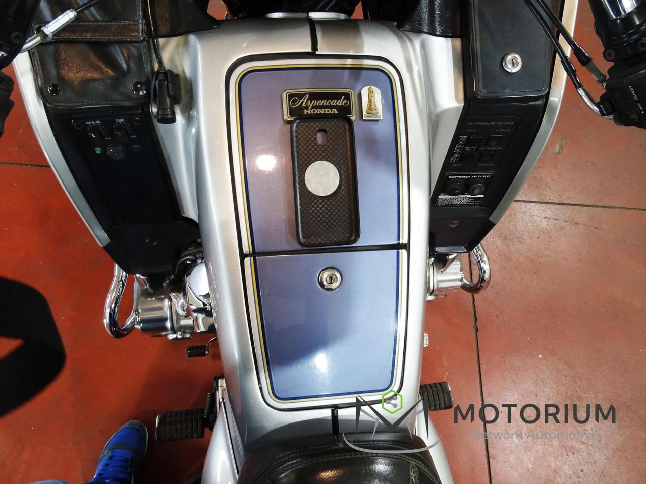 Honda GL 1200 Gold Wing Aspencade