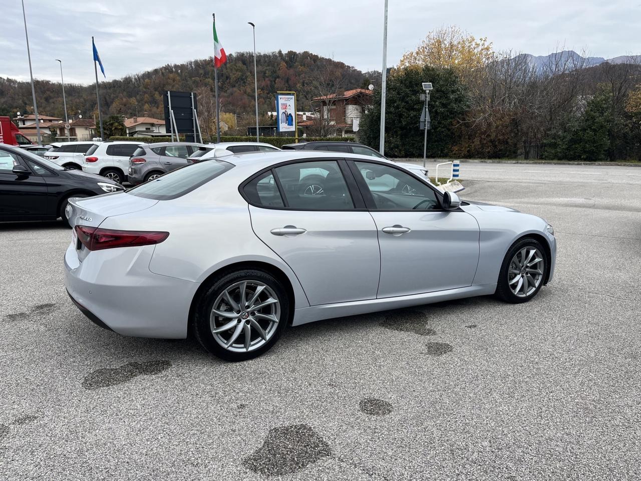 ALFA GIULIA 2200 JTD 160 CV AUT BUSINESS