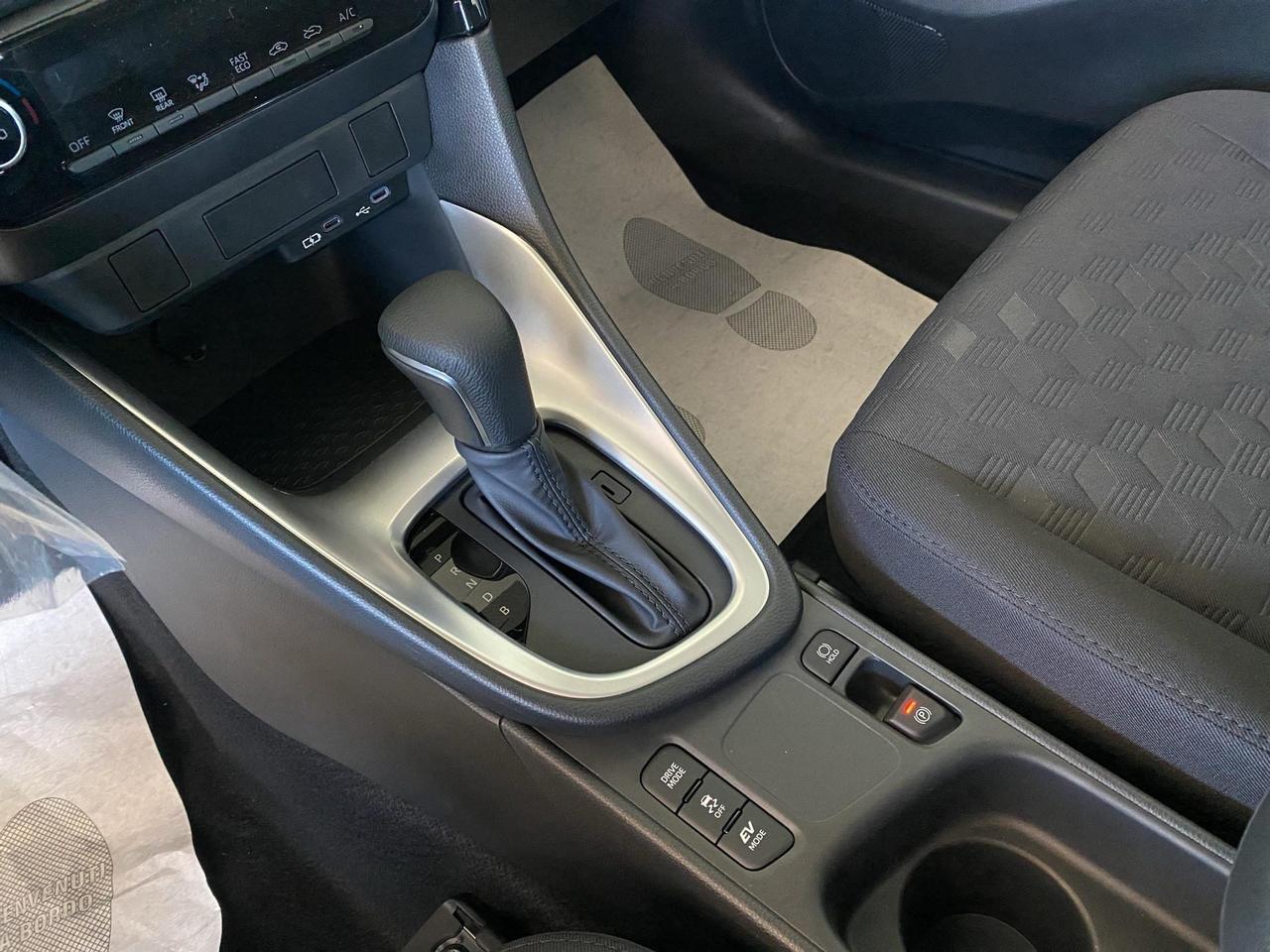 Mazda MAZDA2 1.5 vvt full hybrid electric Centre