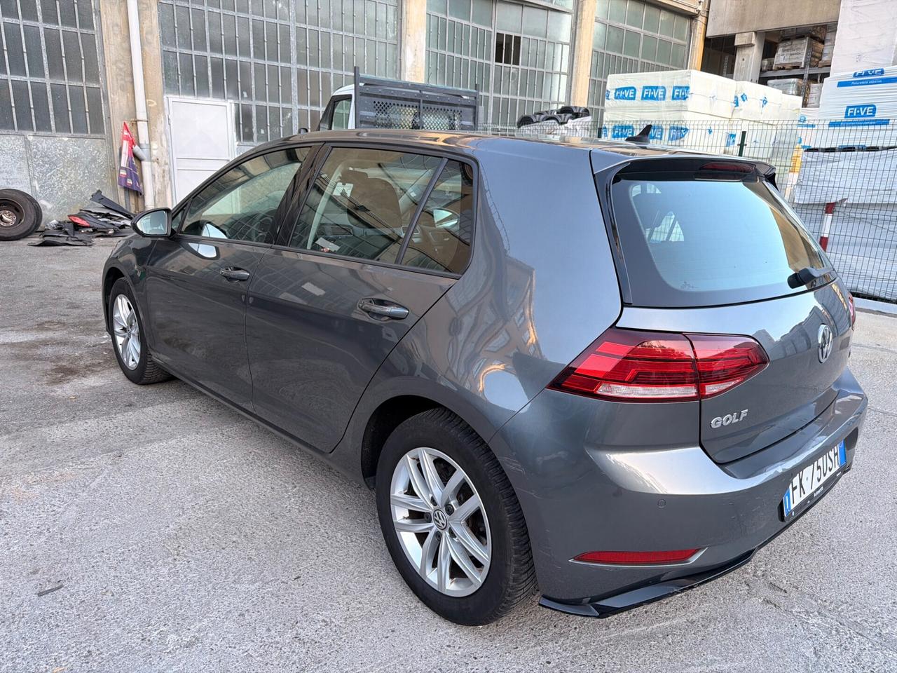 Volkswagen Golf 1.0 TSI 110 CV 5p. Trendline BlueMotion Technology