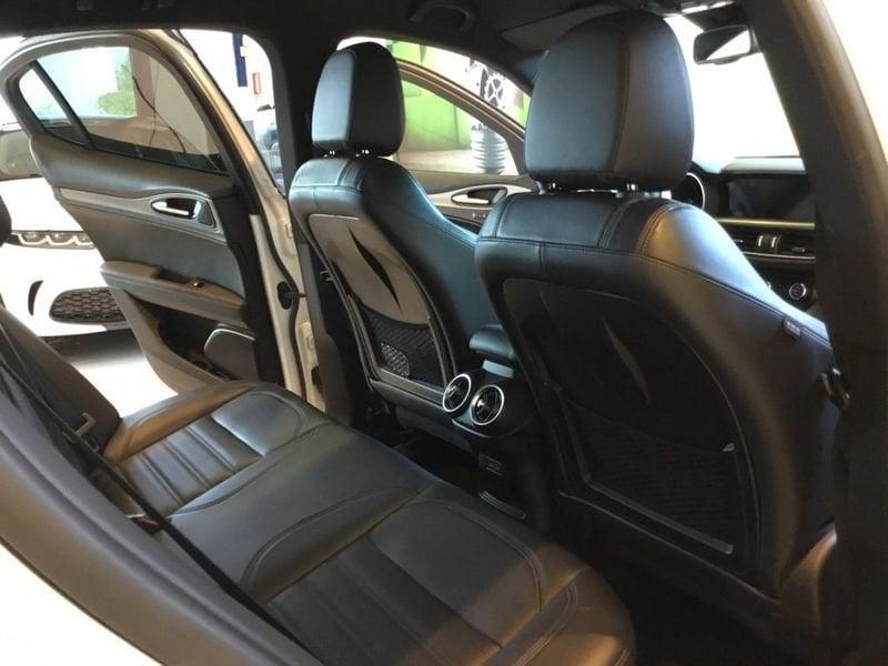 Alfa Romeo Stelvio 2.2 Turbo Diesel 180CV AT8 Q4 Executive MY18
