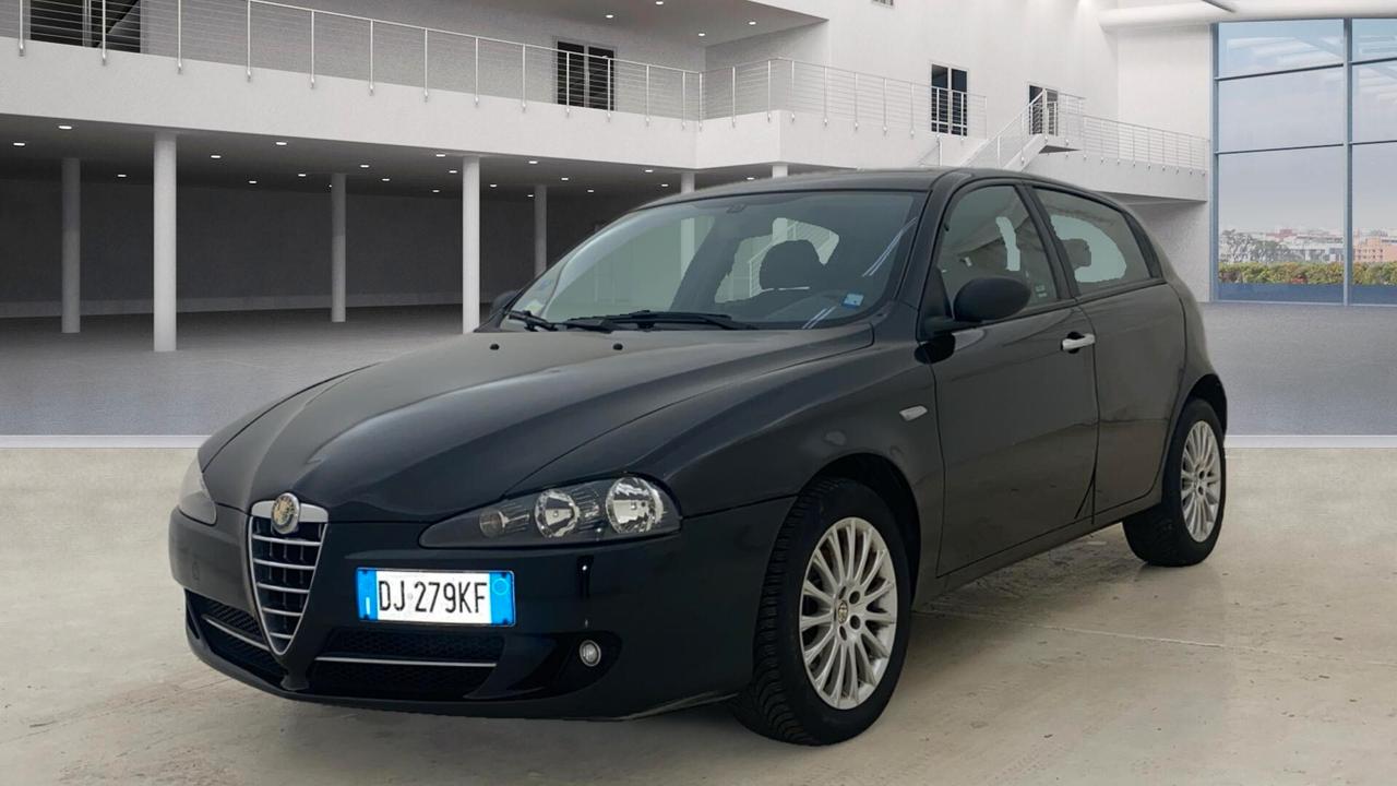 ALFA ROMEO 147 1.6 BENZINA NEOPATENTATI