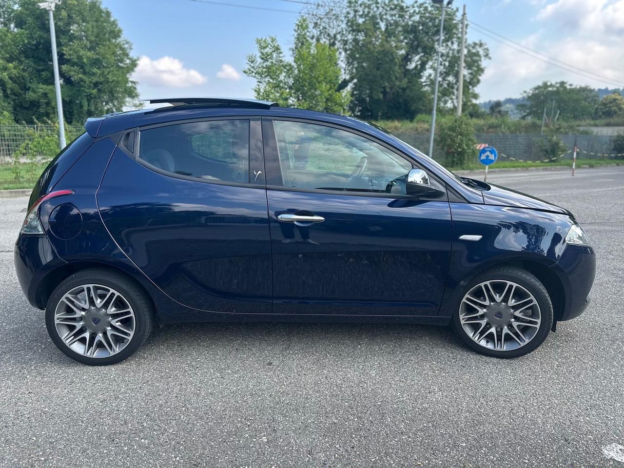 Lancia Ypsilon Platinum 1.3 MultiJet #6194