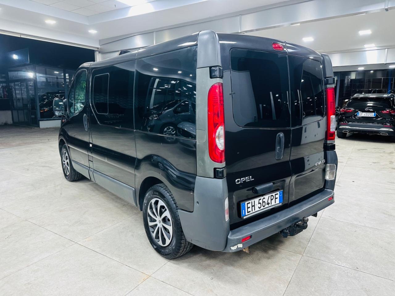 Opel Vivaro 2.0 CDTI 120CV PC-TN Combi 9 posti 2011
