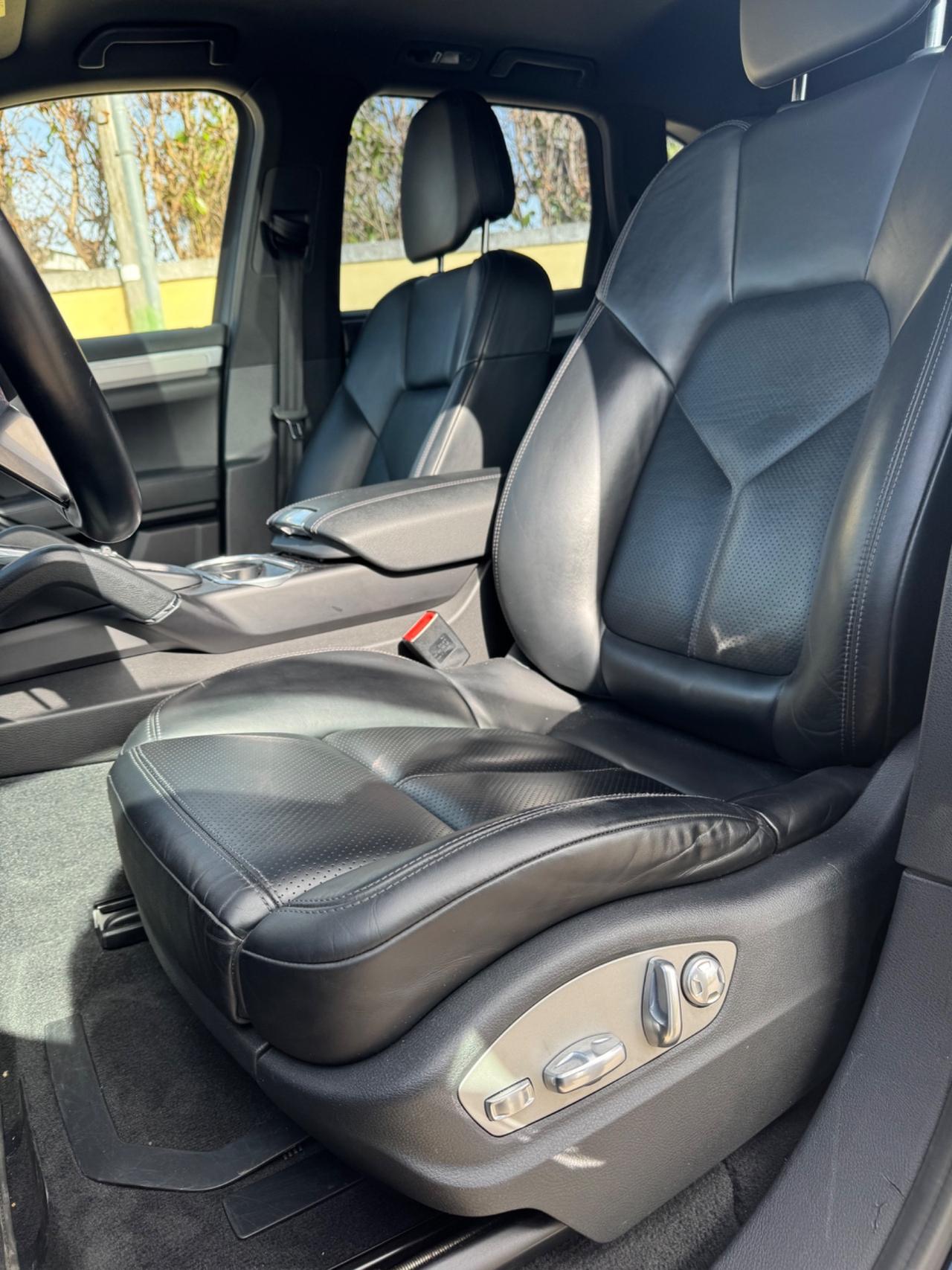 Porsche Cayenne 3.0 Diesel Platinum Edition