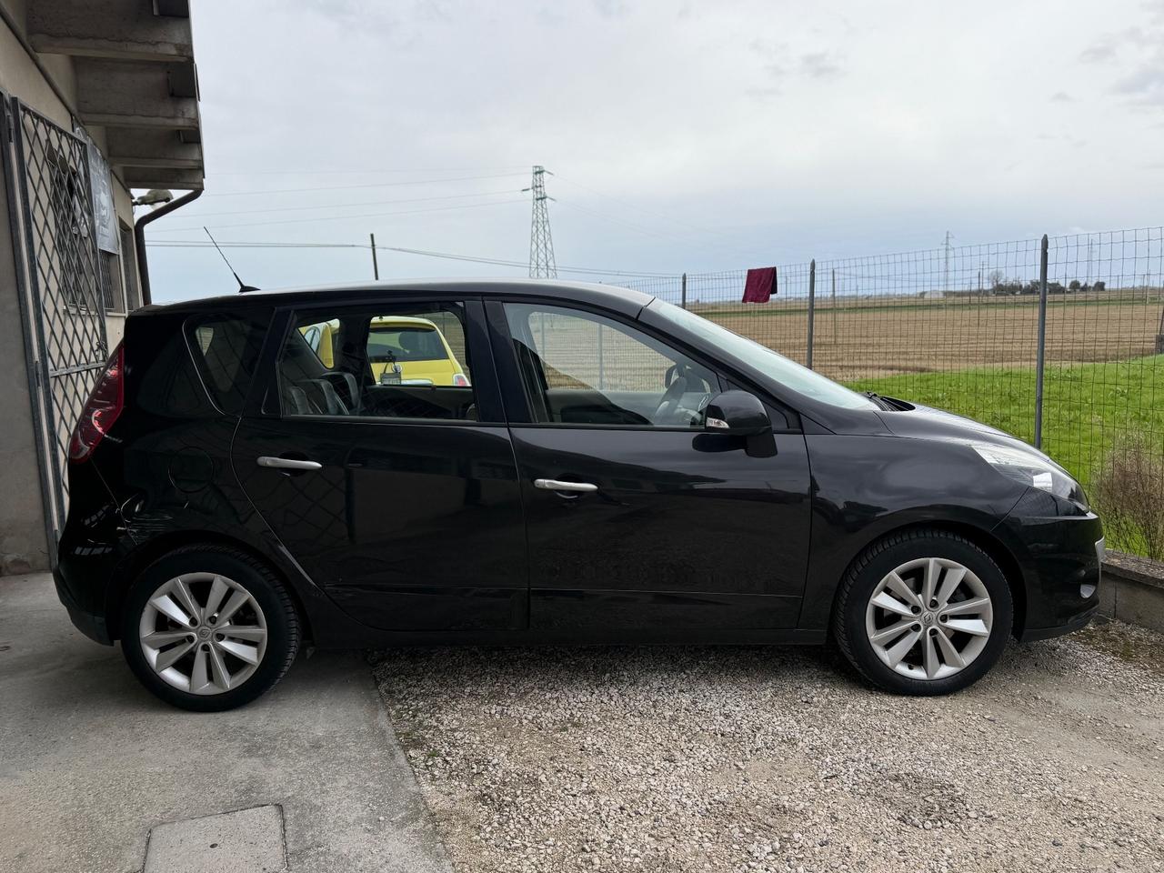 Renault Scenic Scénic X-Mod 1.5 dCi 110CV Luxe