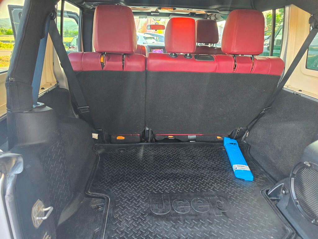 Jeep Wrangler UNLIMITED 2.8 CRD 200CV SAHARA